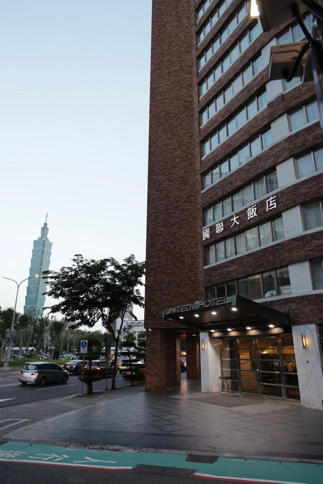 United Hotel Taipei Bagian luar foto